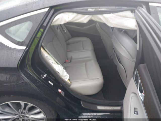 Genesis G80 3.8 Image 13