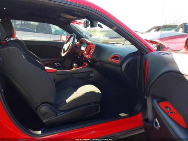 Dodge Challenger Gt Awd Image 3