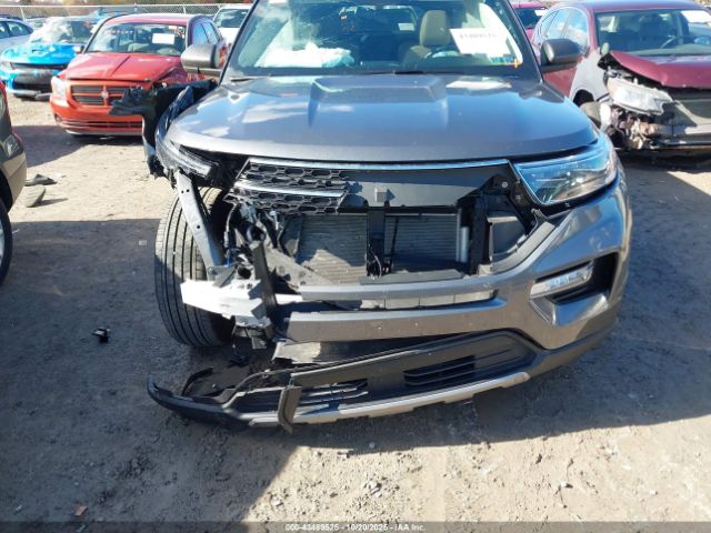 Ford Explorer Xlt Image 10