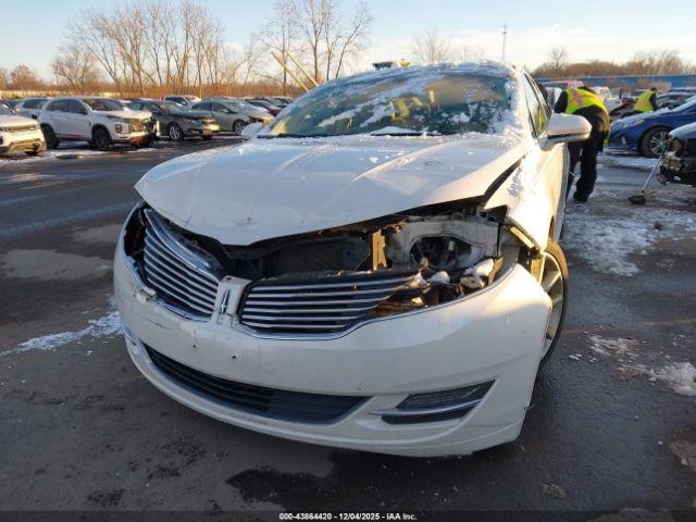 Lincoln MKZ Image 2