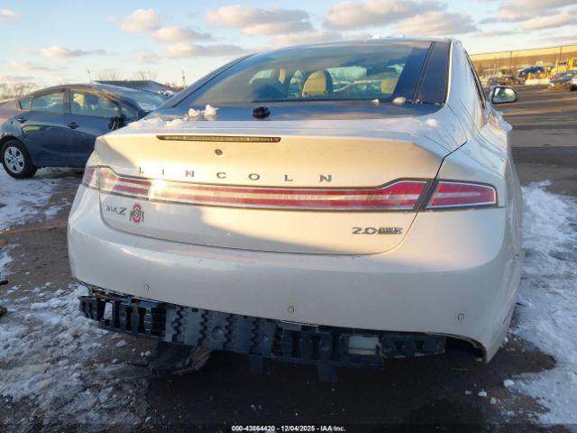 Lincoln MKZ Image 12