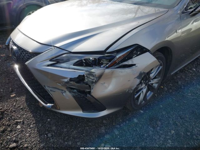 Lexus Es F Sport Image 13