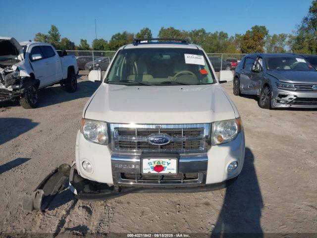 Ford Escape Limited Image 14