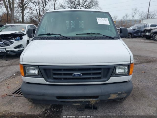 Ford E-150 Image 9