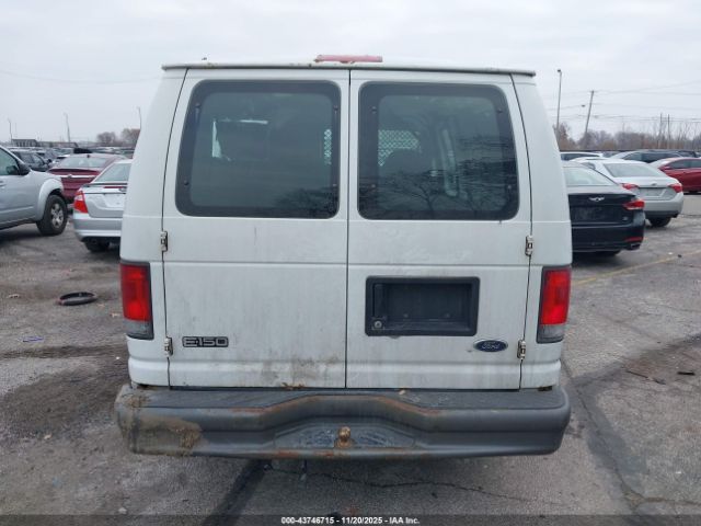 Ford E-150 Image 13