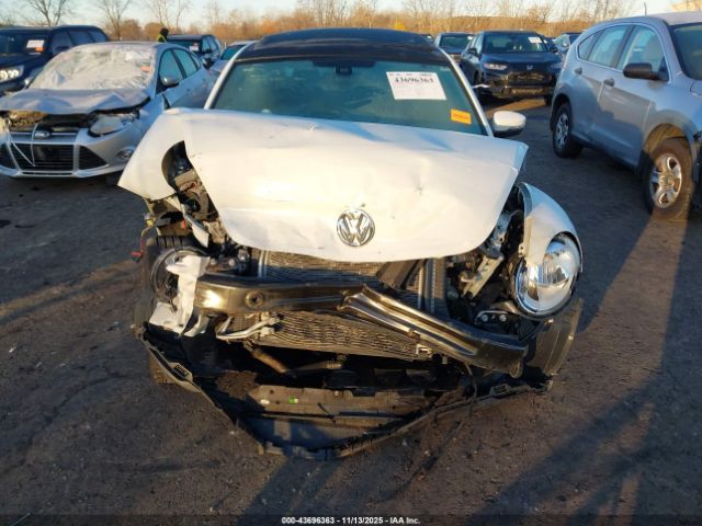 Volkswagen Beetle 2.0t Se Image 17