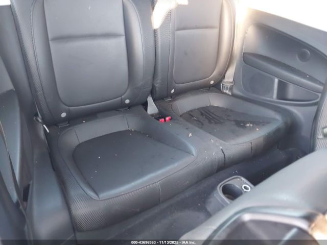 Volkswagen Beetle 2.0t Se Image 6