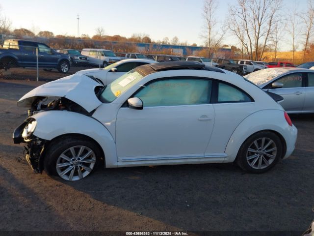 Volkswagen Beetle 2.0t Se Image 9