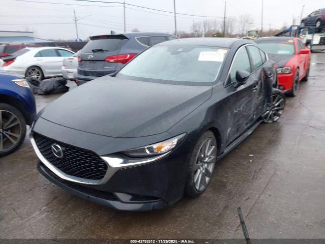 Mazda Mazda3 Preferred Image 2