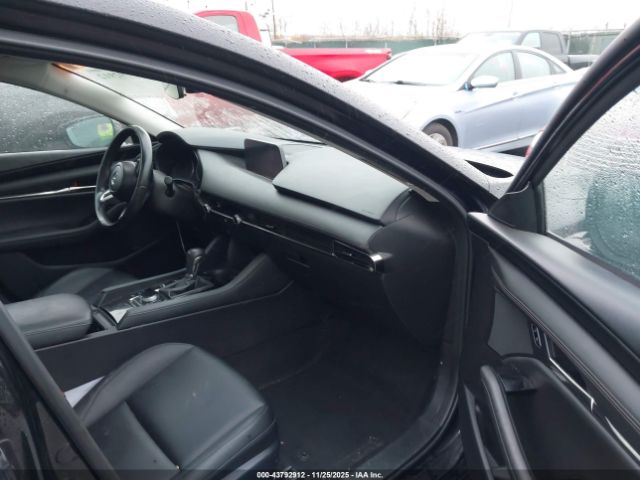 Mazda Mazda3 Preferred Image 4