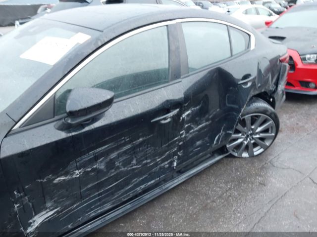 Mazda Mazda3 Preferred Image 11