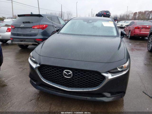 Mazda Mazda3 Preferred Image 9