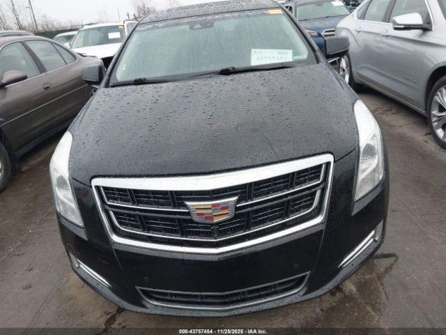 Cadillac XTS Luxury Collection Image 11