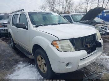  Salvage Nissan Pathfinder