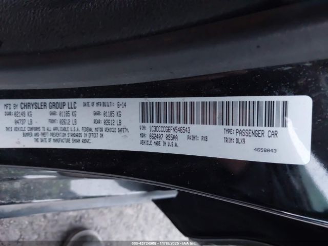 Chrysler 200 C Image 13