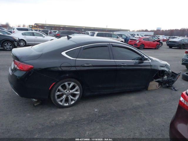 Chrysler 200 C Image 10