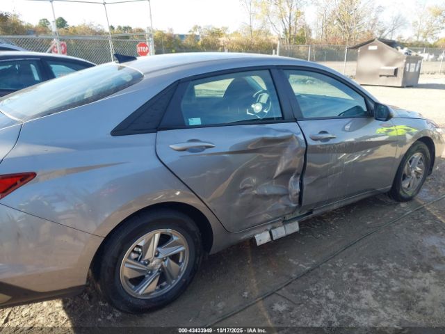 Hyundai ELANTRA Se Image 8