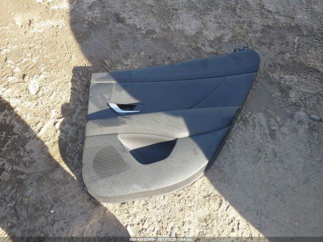 Hyundai ELANTRA Se Image 10