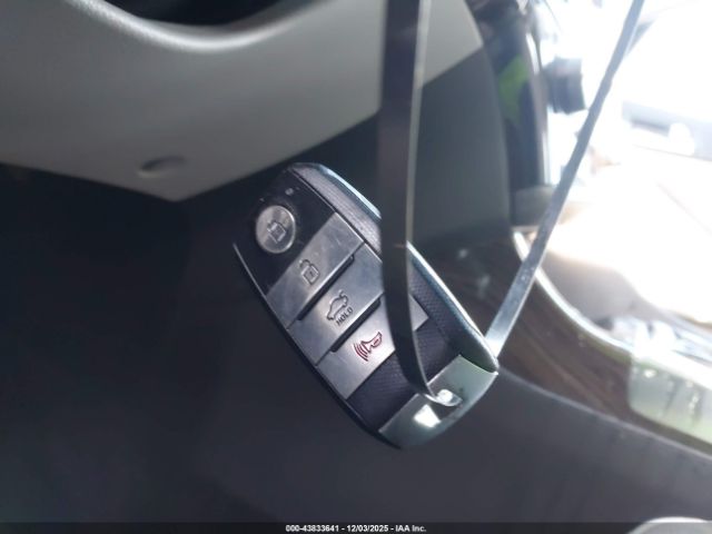 Kia Optima Ex Image 17