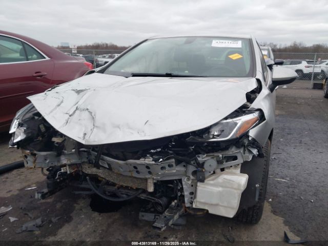 Chevrolet Cruze Ls Image 3