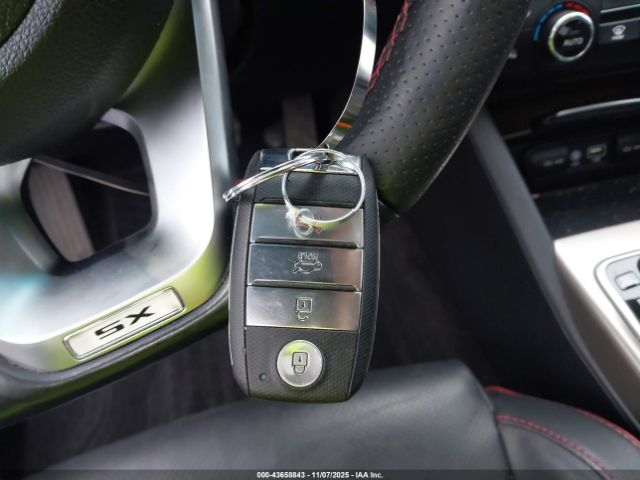 Kia Optima Sx Turbo Image 14