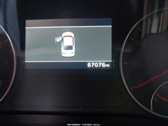 Kia Optima Sx Turbo Image 16