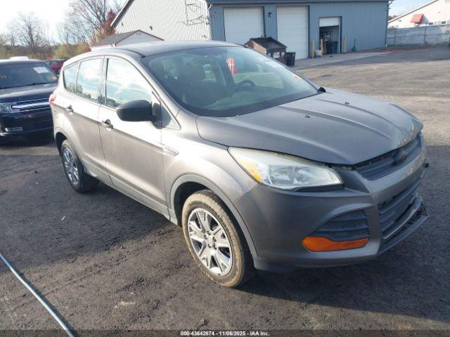  Salvage Ford Escape