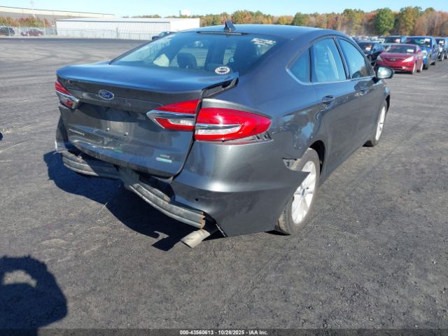 Ford Fusion Se Image 9