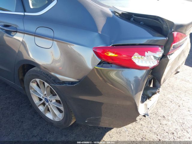 Ford Fusion Se Image 3