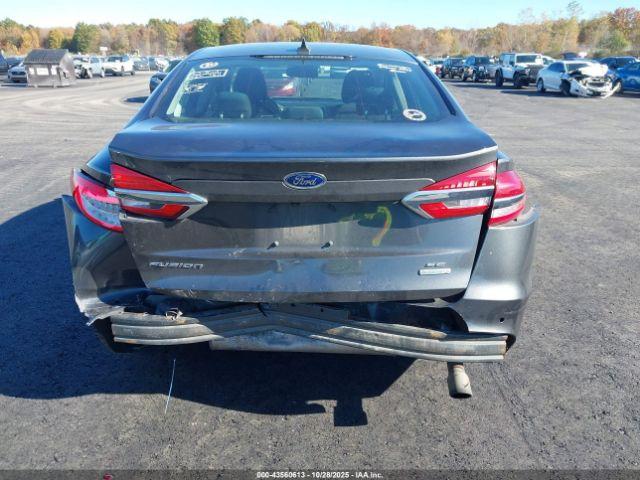 Ford Fusion Se Image 6