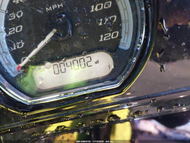 Harley-Davidson Flhtk Image 4