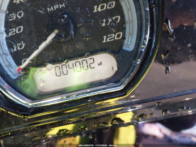 Harley-Davidson Flhtk Image 4