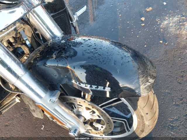 Harley-Davidson Flhtk Image 14