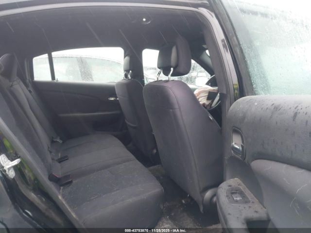 Chrysler 200 Touring Image 11