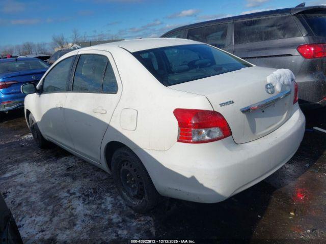 Toyota Yaris Image 10