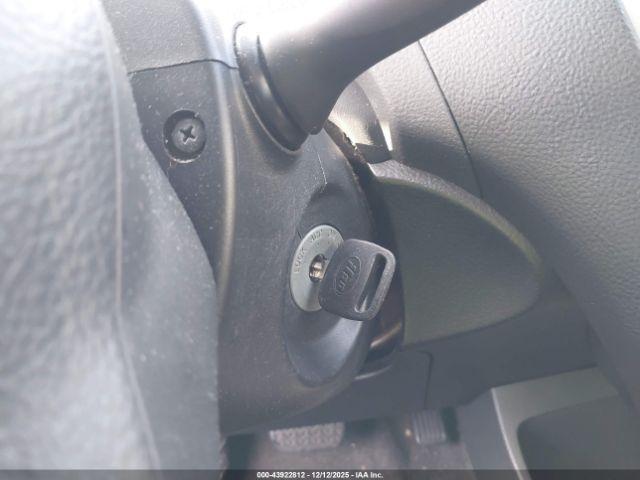 Toyota Yaris Image 4