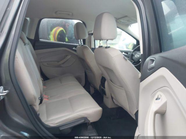 Ford Escape Se Image 4