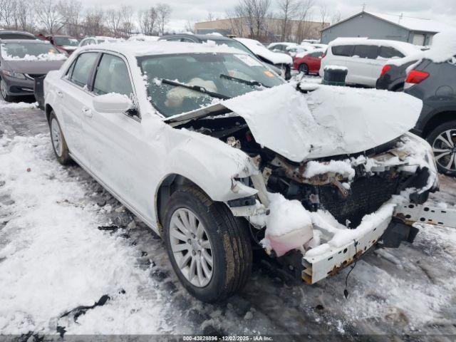  Salvage Chrysler 300