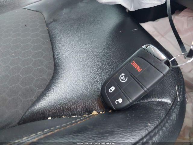 Jeep Compass Latitude 4x4 Image 9