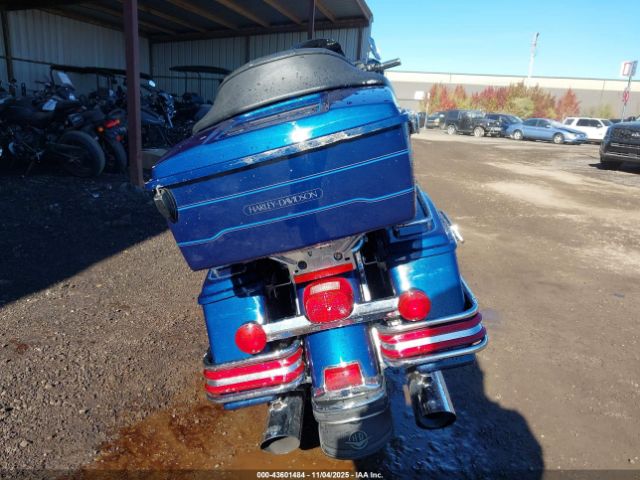 Harley-Davidson Flht Classic Image 3