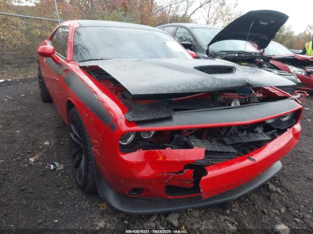  Salvage Dodge Challenger