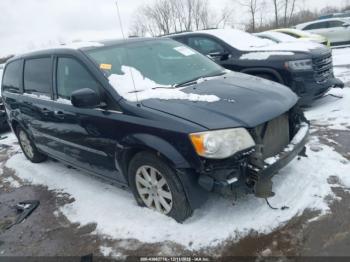  Salvage Chrysler Town & Country