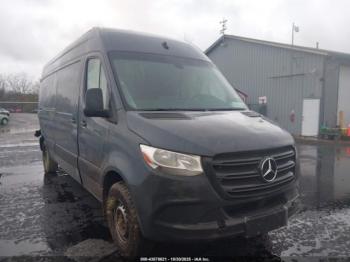  Salvage Mercedes-Benz Sprinter 2500