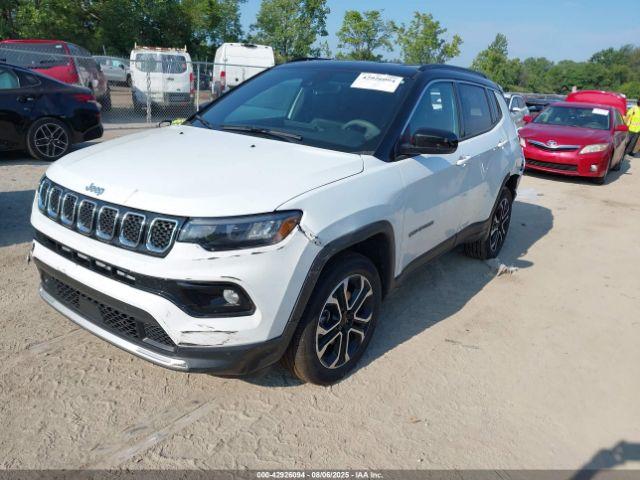 Jeep Compass Limited 4x4 Image 2