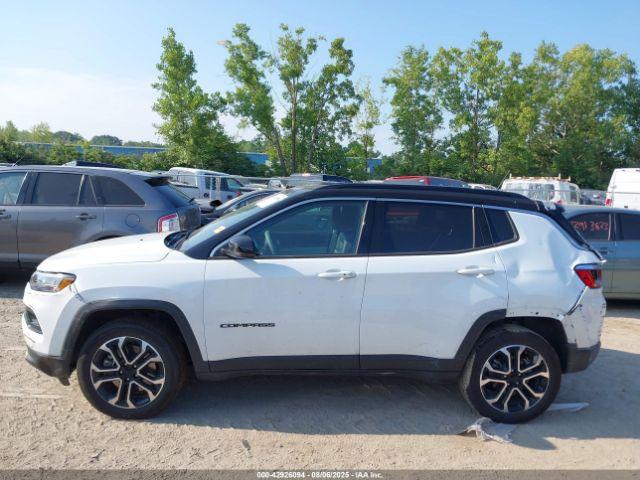 Jeep Compass Limited 4x4 Image 16