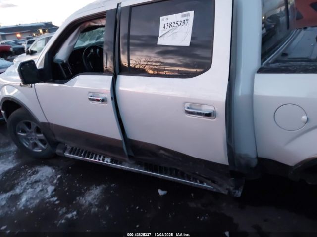 Ford F-150 Lariat Image 12