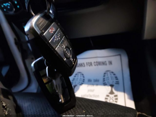 Ford F-150 Lariat Image 14