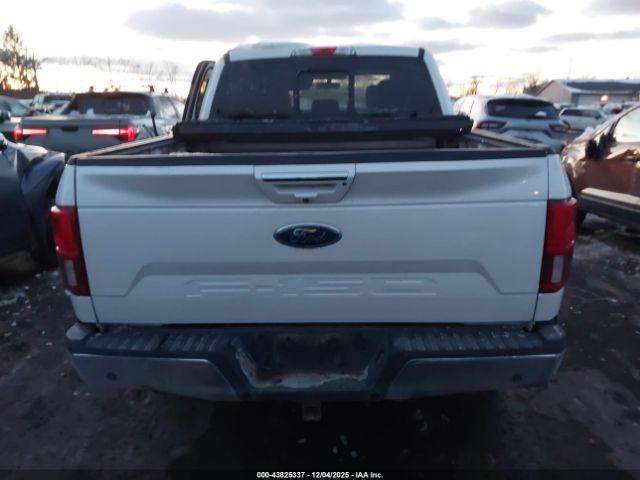 Ford F-150 Lariat Image 8