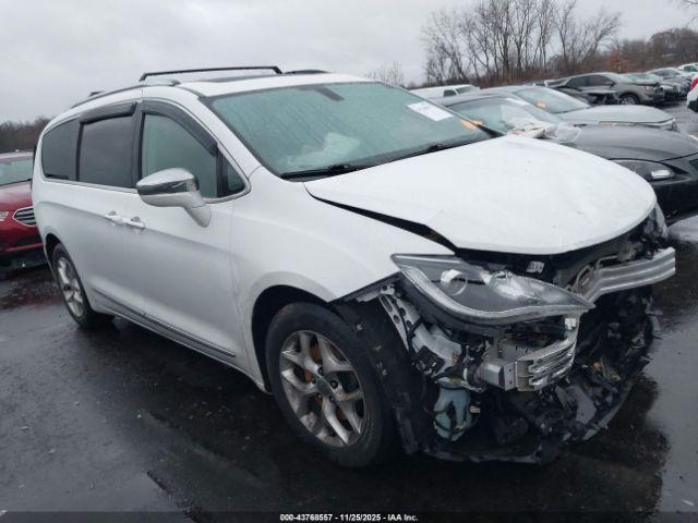  Salvage Chrysler Pacifica