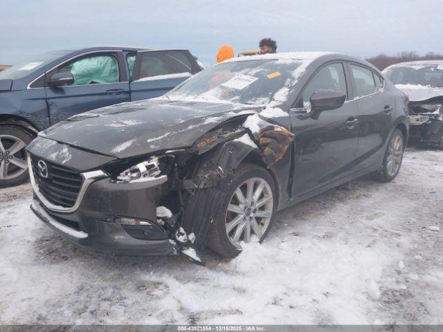 Mazda Mazda3 Grand Touring Image 3